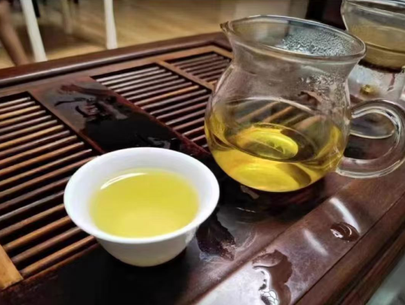 冻顶乌龙茶是什么茶？冻顶乌龙茶和铁观音有什么区别